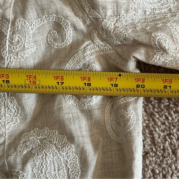 🔥Host Pick🔥Carole Little 100% linen embroidered button down jacket Size XS/Small - Picture 11 of 13